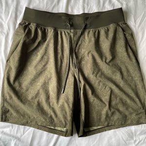 lululemon Men’s 7” pace breaker shorts